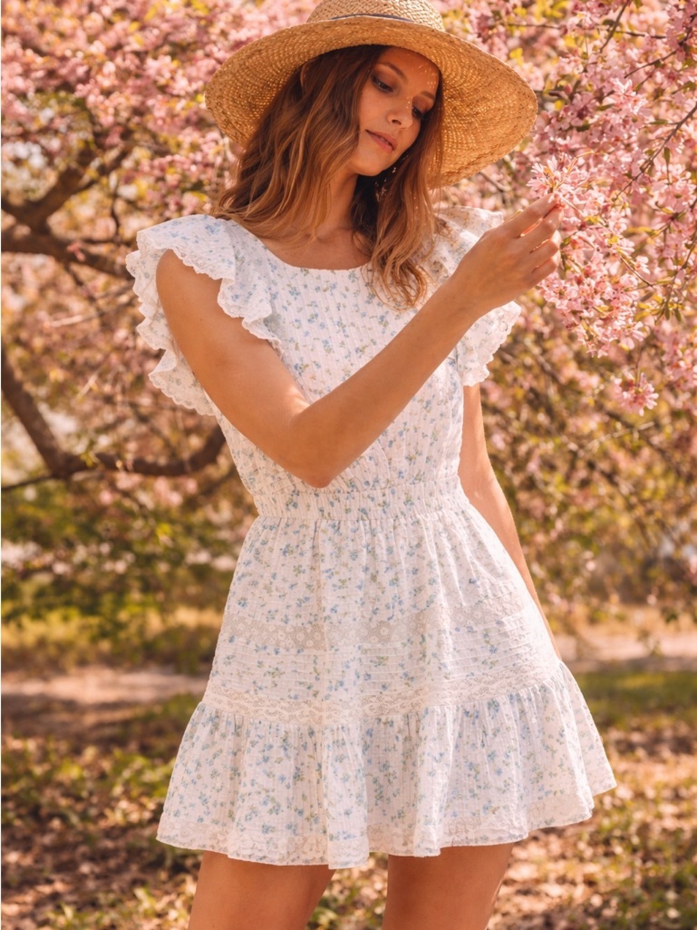 LoveShackFancy‎ Roberta Floral Mini Dress Blue
Lace Ruffle Size L